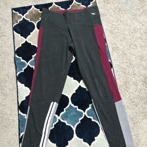 Vs pink yoga pants